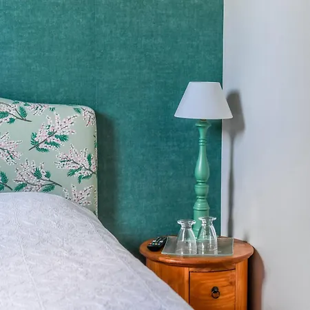 La Bulle Bed & Breakfast